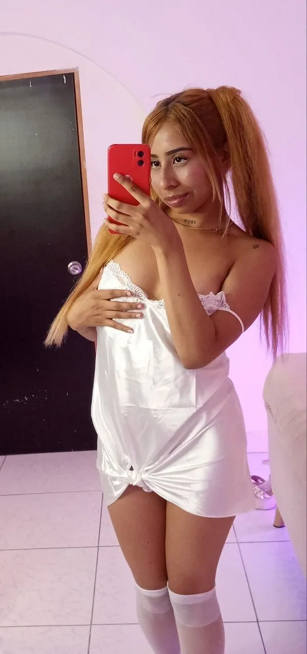 Performer LailaTurneer Photo 3