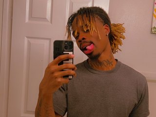 Image de profil du modèle de webcam Suedeee