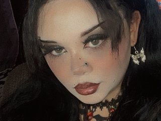 Image de profil du modèle de webcam ValkyrieVice
