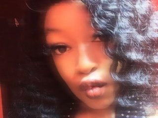 Image de profil du modèle de webcam MzaniiXo