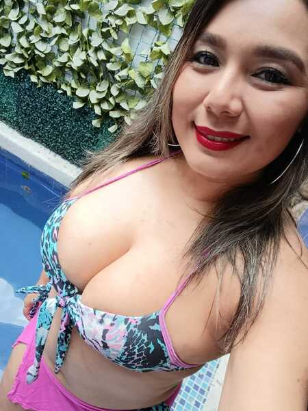 Interprète LatinaHoleQueen Photo 6