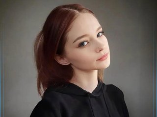 vialeta_baby profilbild på webbkameramodell