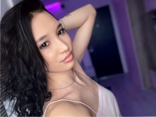 Image de profil du modèle de webcam CarmellaOnCampus