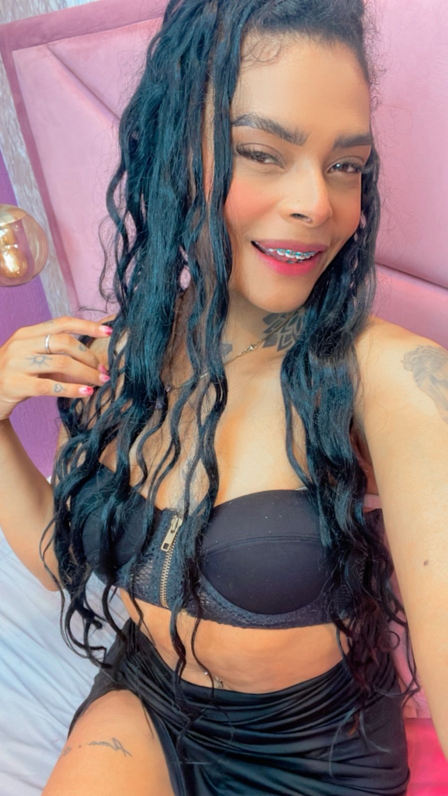 Interprète EmmaEbonyX19 Photo 1