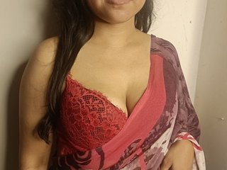 SanihaaHot immagine del profilo del modello di cam