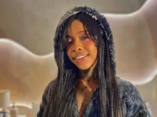 Profilbilde av Pauline_Fox webkamera modell