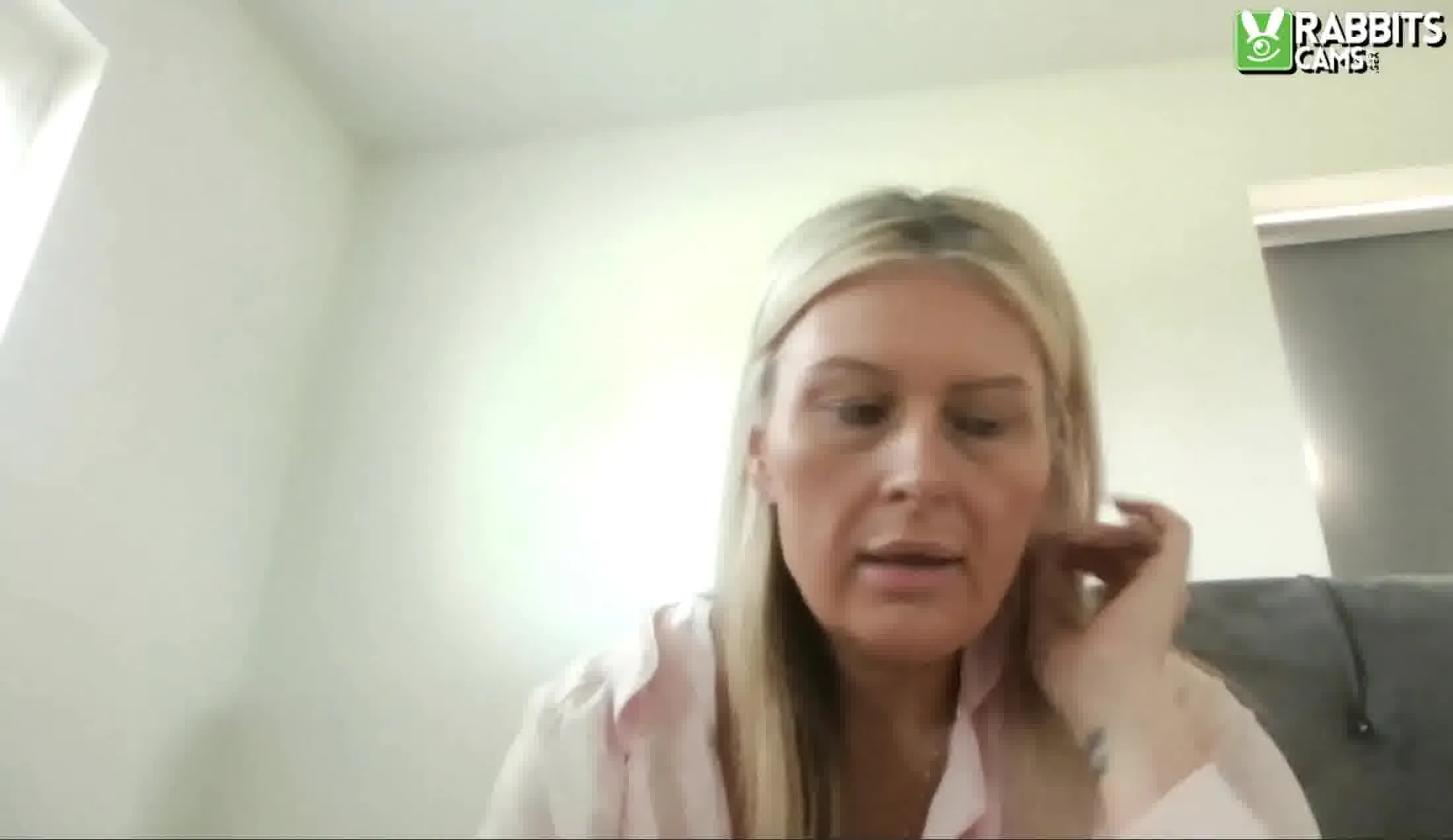 Artiest HoneyBee_xox Video 1
