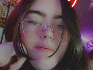 Imagen de perfil de modelo de cámara web de CrystallSugar