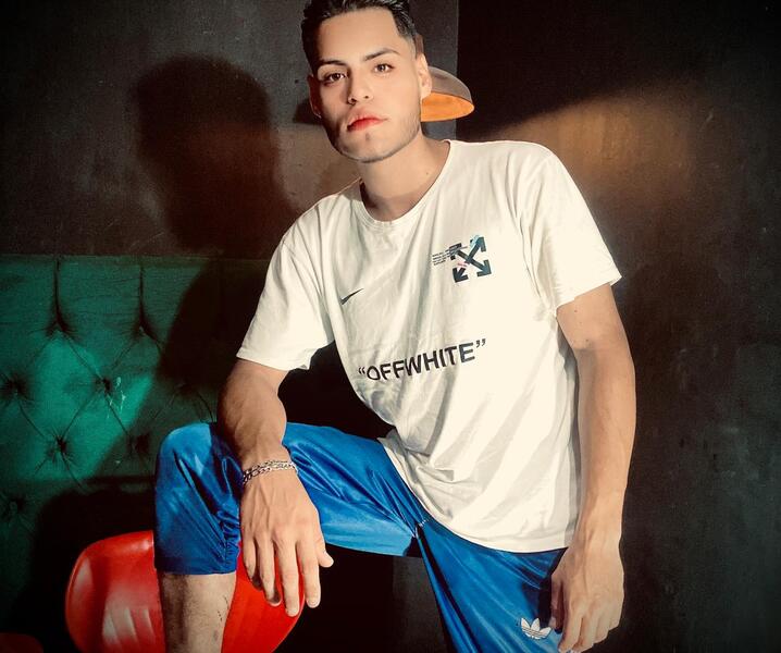 Interprète AllanWhite Photo 9