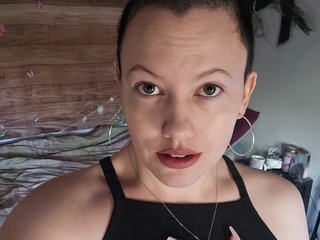 HazelReaXXX cam model profile picture 