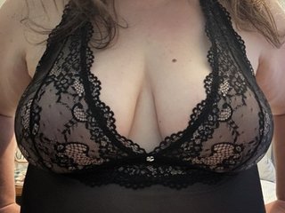 Imagen de perfil de modelo de cámara web de CurvyKyliee