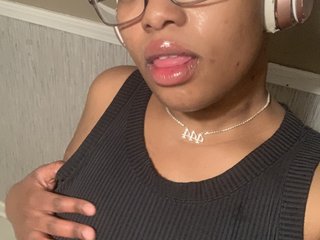 Foto de perfil de modelo de webcam de MilfArie22