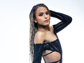 Image de profil du modèle de webcam ShantyMillan