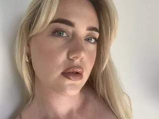 TheDragonPriestess profilbild på webbkameramodell