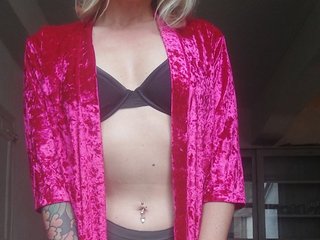 Image de profil du modèle de webcam NaughtyyMayaa