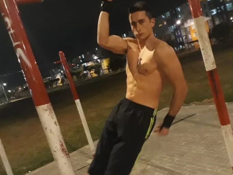 Interprete Darkgelos Foto 3