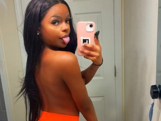 AlicexMaisie profilbild på webbkameramodell