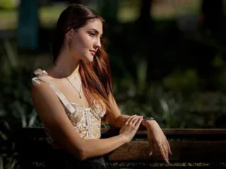 Image de profil du modèle de webcam AlyBrownn