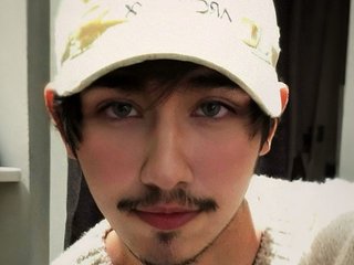 Foxxi18 profielfoto van cam model