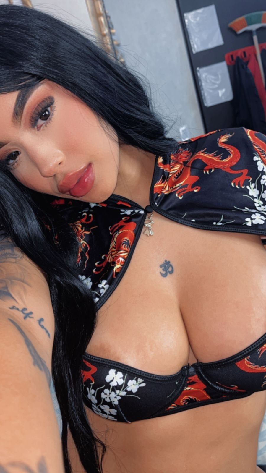 Artiest AryaJohns Foto 1