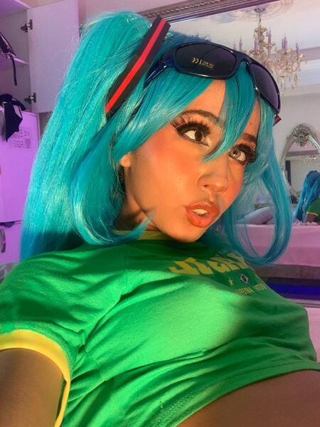 Artiest NikoYoon Foto 4