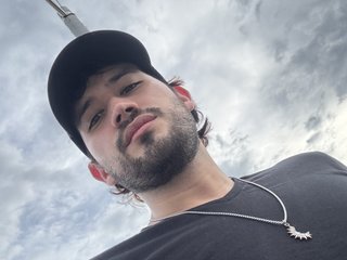 Foto de perfil de modelo de webcam de AdrianSith 