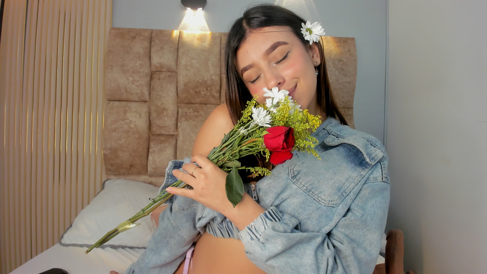 Performer emilyarias19 Photo 10
