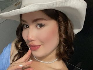 Amara_melodi immagine del profilo del modello di cam