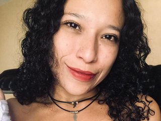 Imagen de perfil de modelo de cámara web de AliseHarrys