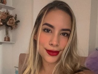 Image de profil du modèle de webcam Emycollins711