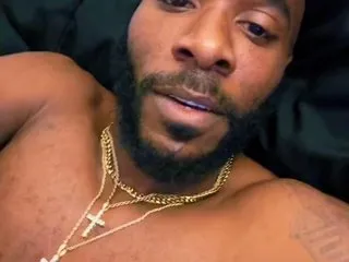 Image de profil du modèle de webcam REALnews