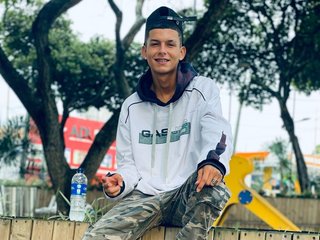 Foto de perfil de modelo de webcam de Dereck_bigcock 