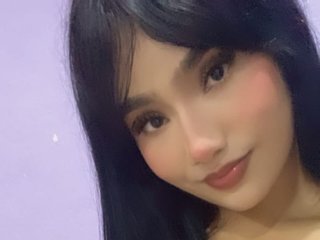 Image de profil du modèle de webcam Valeria_Rousse