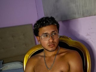 Image de profil du modèle de webcam NoaNCarolain