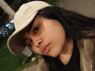 Image de profil du modèle de webcam Isadoralu