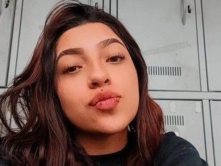 LUNAVELL_GIRL profilbild på webbkameramodell