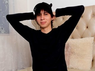 JeanRam018 profilbild på webbkameramodell 