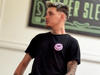AsherLong Profilbild des Cam-Modells 