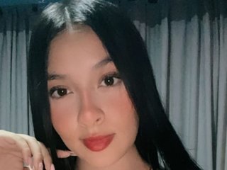 Image de profil du modèle de webcam Julieta_MaryGB