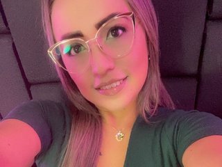 Profilbilde av MiiaBlond webkamera modell