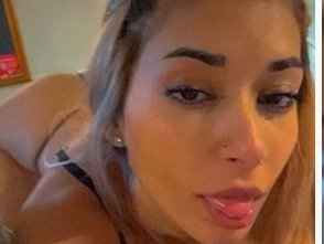 Roxanne_Valentine69 profilbild på webbkameramodell
