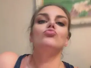 Niceee immagine del profilo del modello di cam