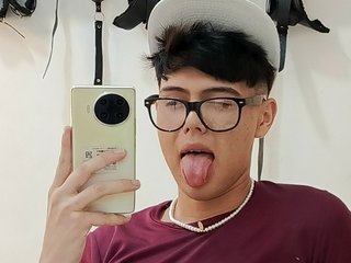 Imagen de perfil de modelo de cámara web de AxelColins