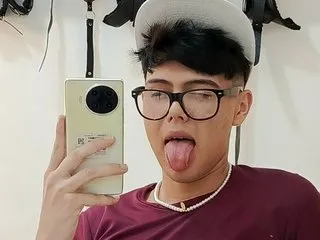 Image de profil du modèle de webcam AxelColins