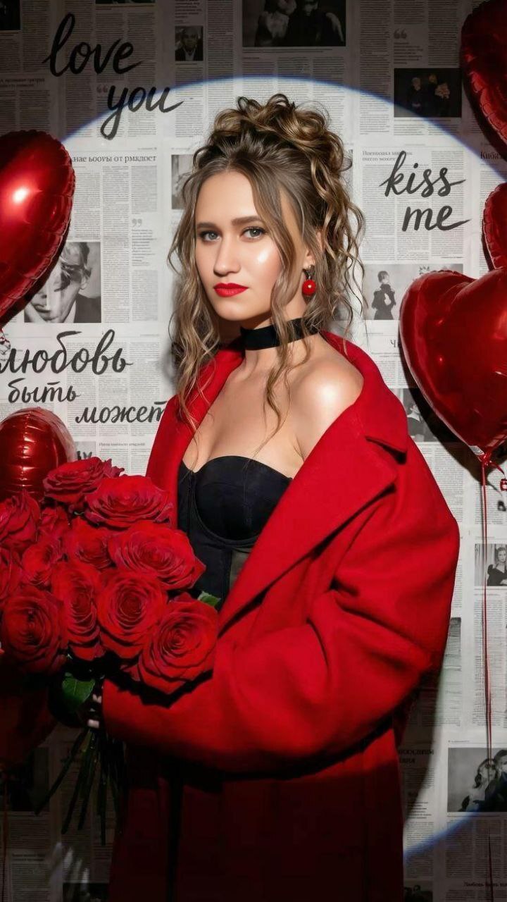 Performer Roxy_Crave Photo 4