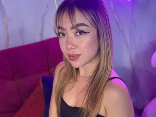 Image de profil du modèle de webcam sophie_peach
