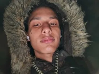 MagicBrown18 profilbild på webbkameramodell