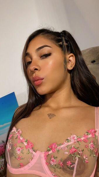 Artist AlexandraAnistonss Foto 3