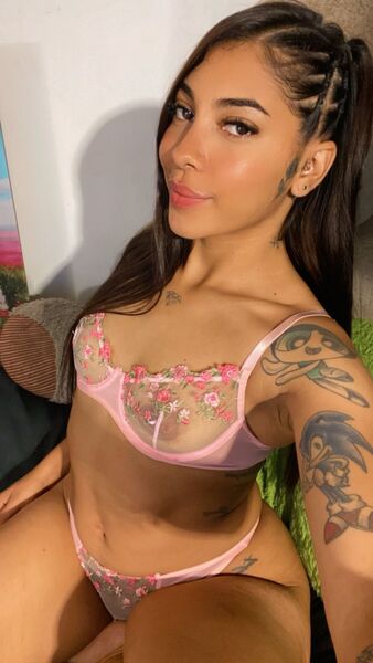 Performer AlexandraAnistonss Photo 1
