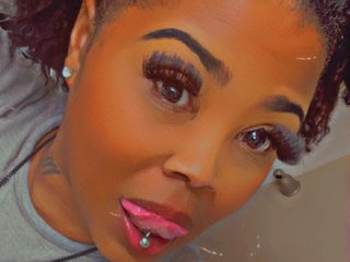 Foto de perfil de modelo de webcam de CarmelWithATwist 